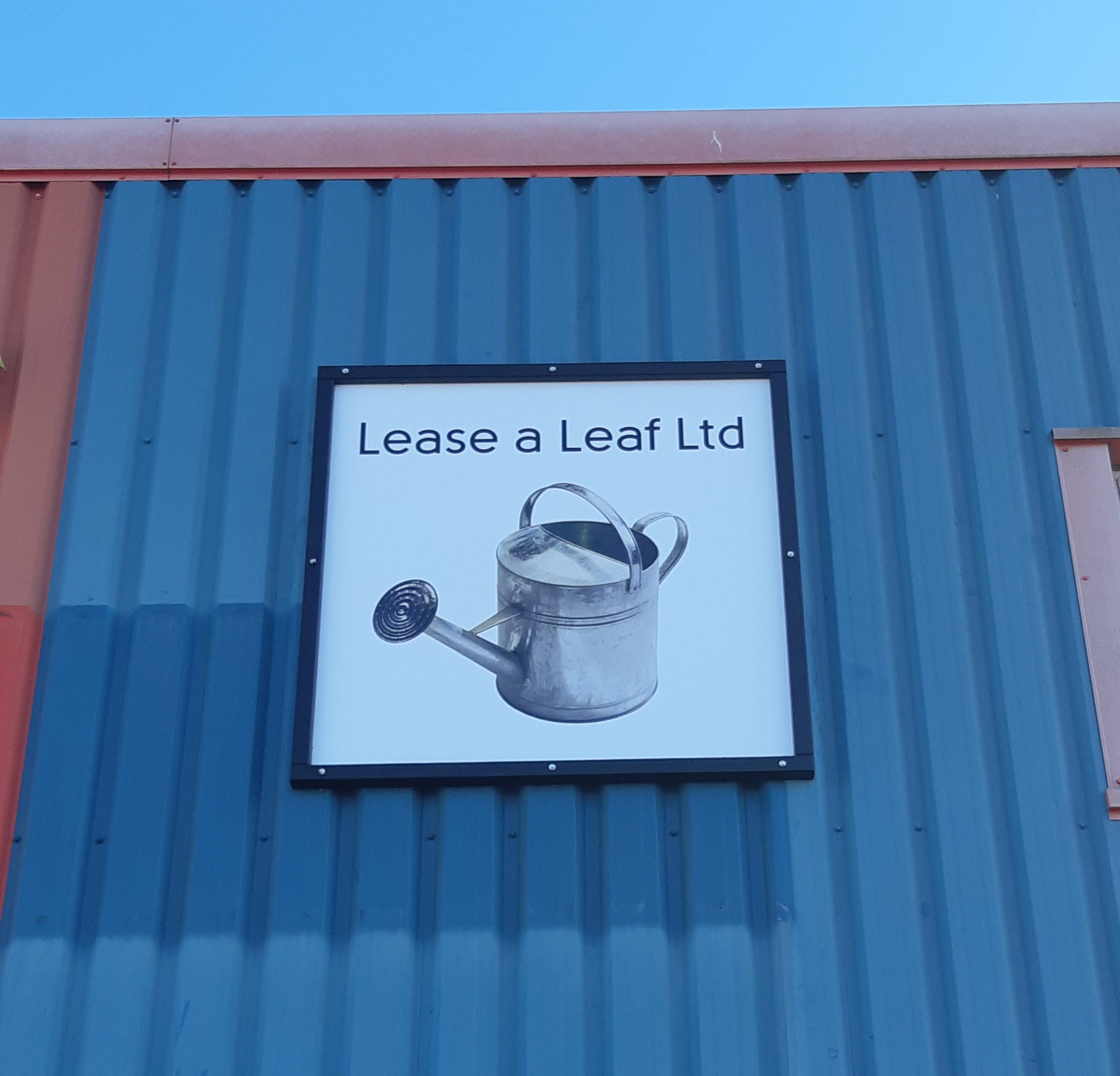 Lease-A-Leaf-Sign1