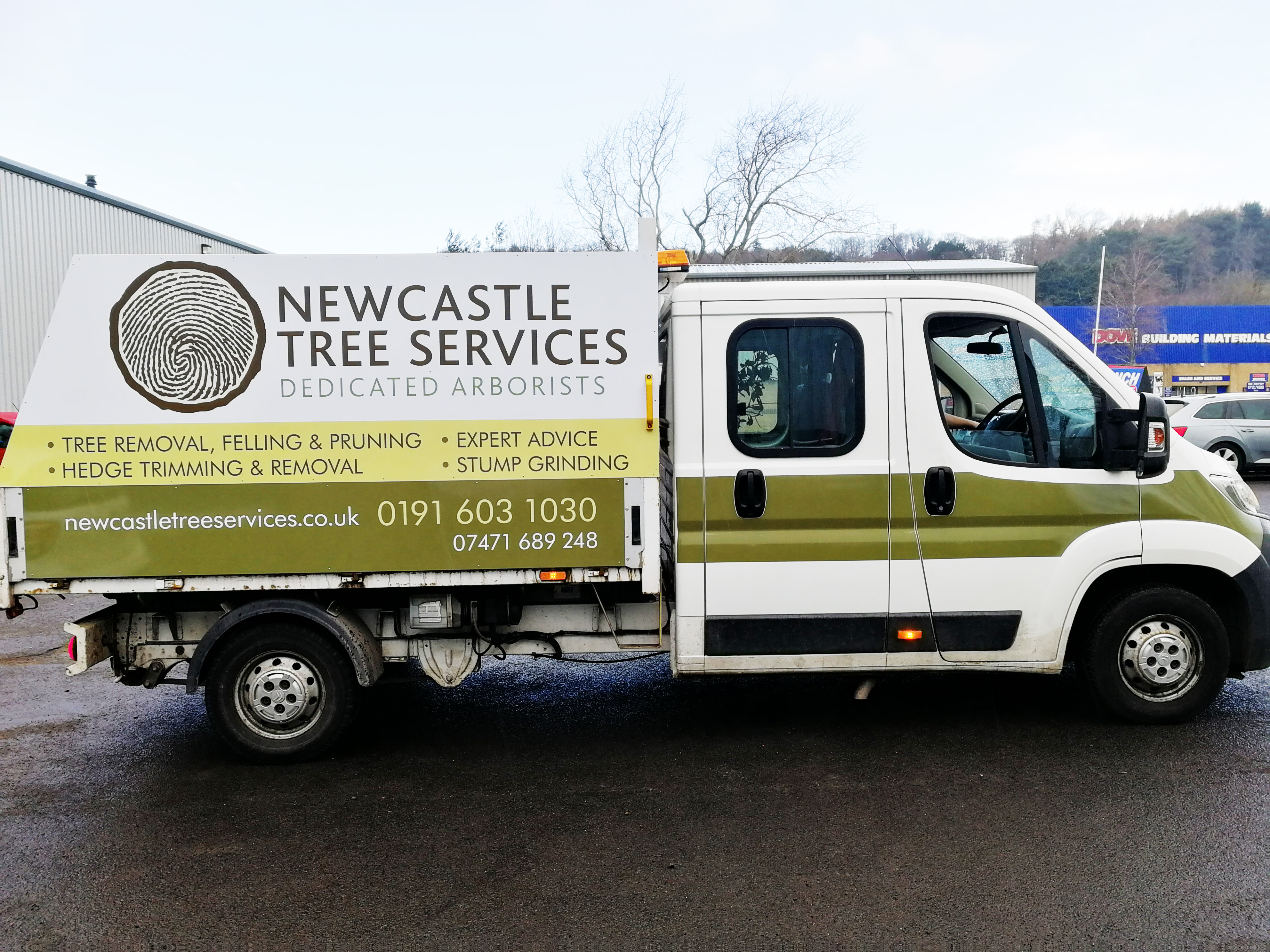 Newcastle-Tree-Services1-1