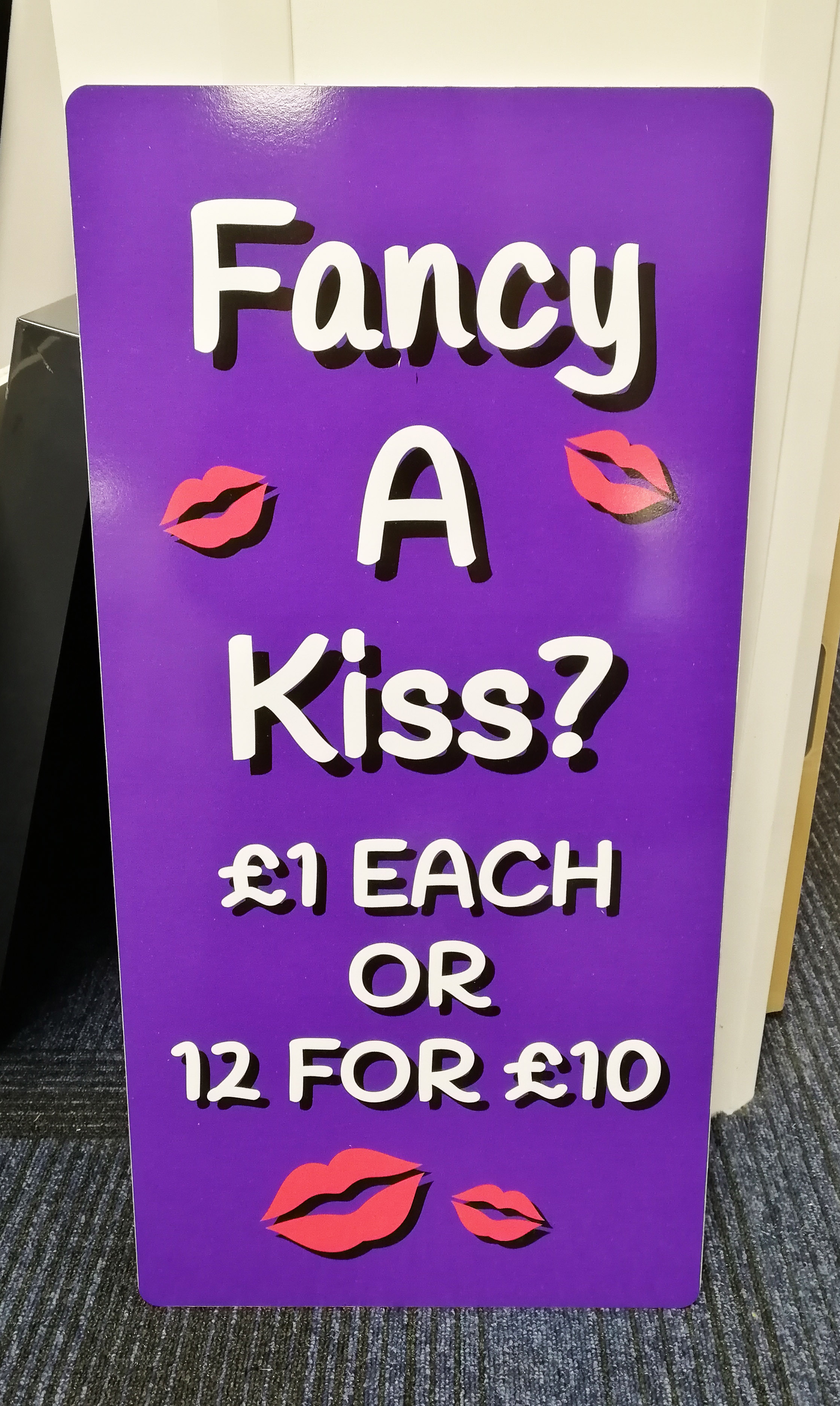 Fancy-a-Kiss-Sign
